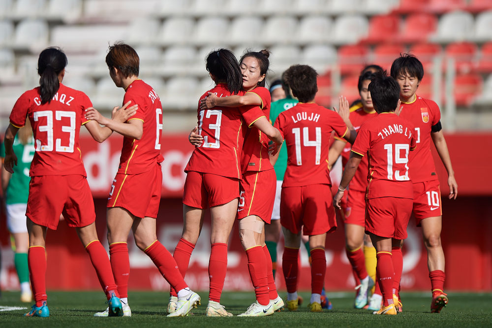 埋头苦练:女足国家队冲刺世界杯 埋头苦练:女足国家队冲刺世界杯