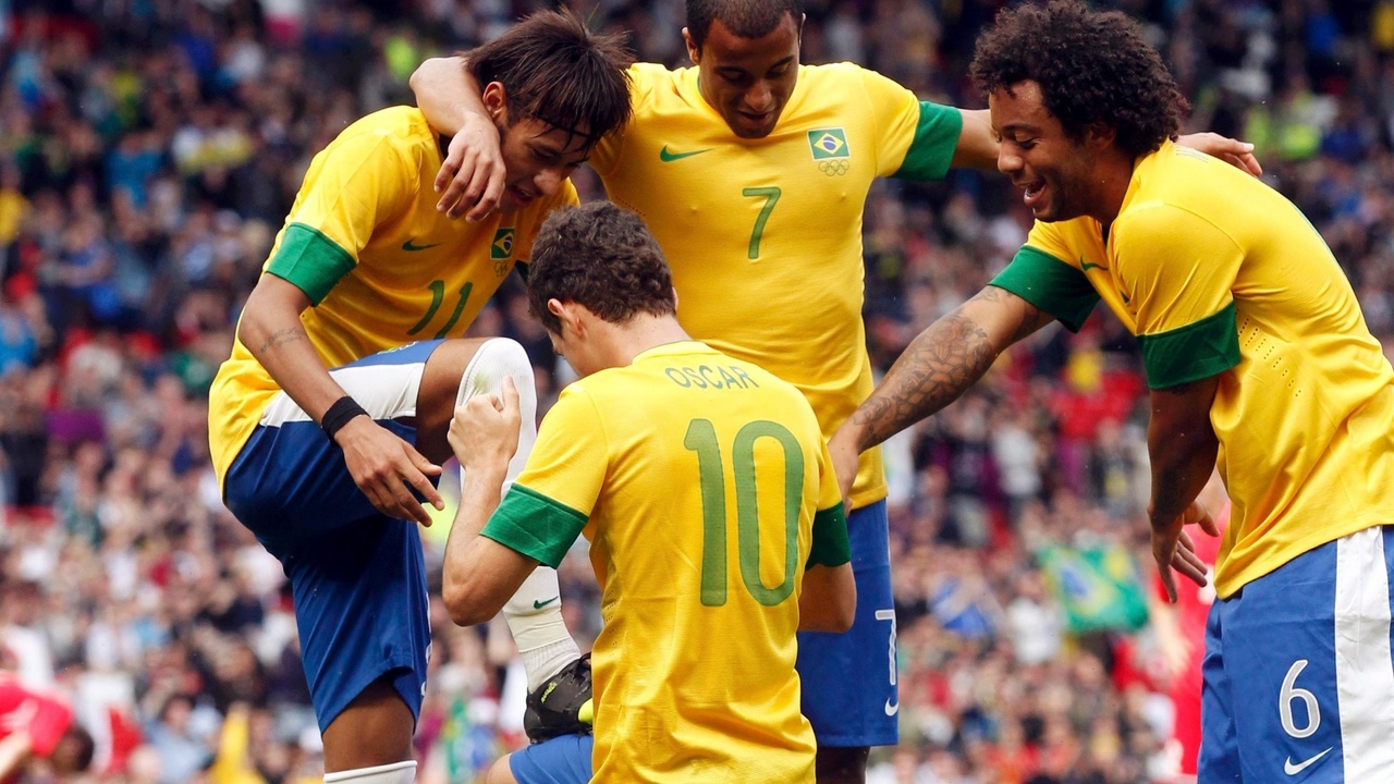 开云APP-凯瓦尼梅开二度，马赛客场战胜亚眠的简单介绍