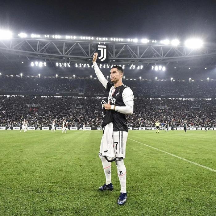 尤文图斯球星C罗进球助球队战胜那不勒斯的简单介绍 尤文图斯球星C罗进球助球队战胜那不勒斯的简单介绍