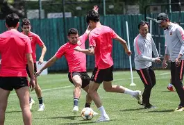 开云体育-上港冲锋陷阵，迎接联赛巅峰对决，备战齐心的简单介绍