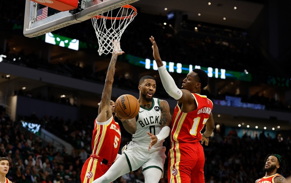 开云体育-雄鹿主场大胜老鹰，字母哥状态回归