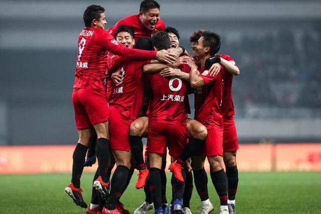 球队遭遇伤病潮,主力阵容暂时动摇的简单介绍 球队遭遇伤病潮,主力阵容暂时动摇的简单介绍