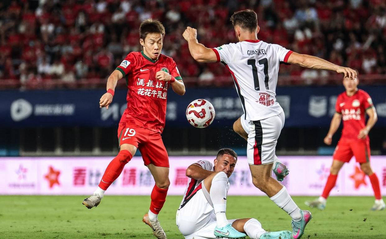 开云体育app-中超联赛再掀风云，各队为第一次交锋做准备的简单介绍