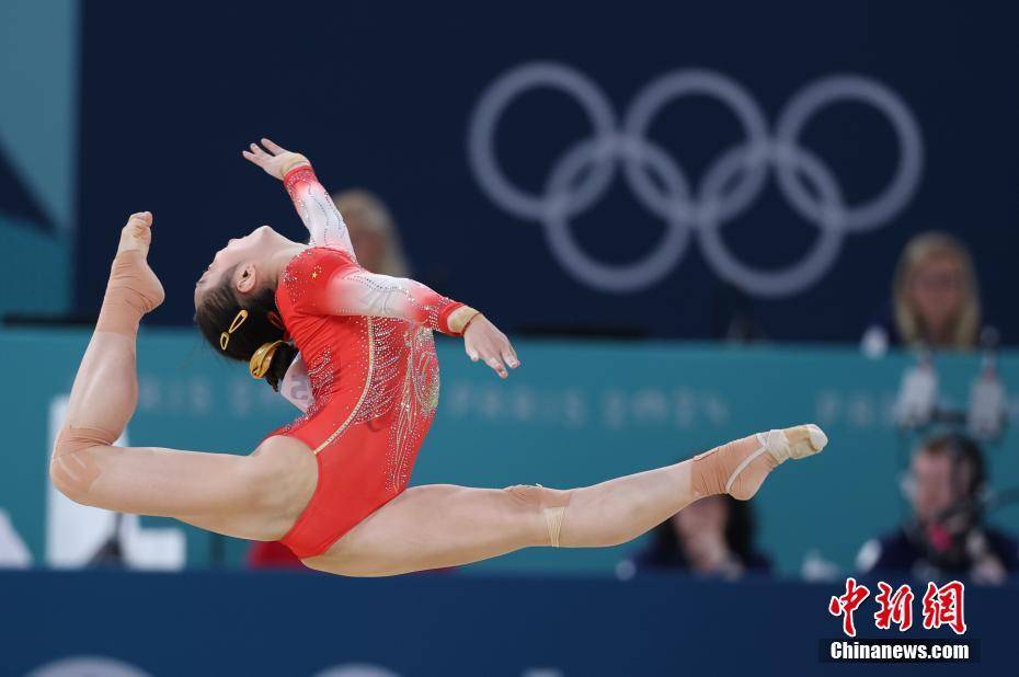 中国体操队表现突出，巩固团体实力