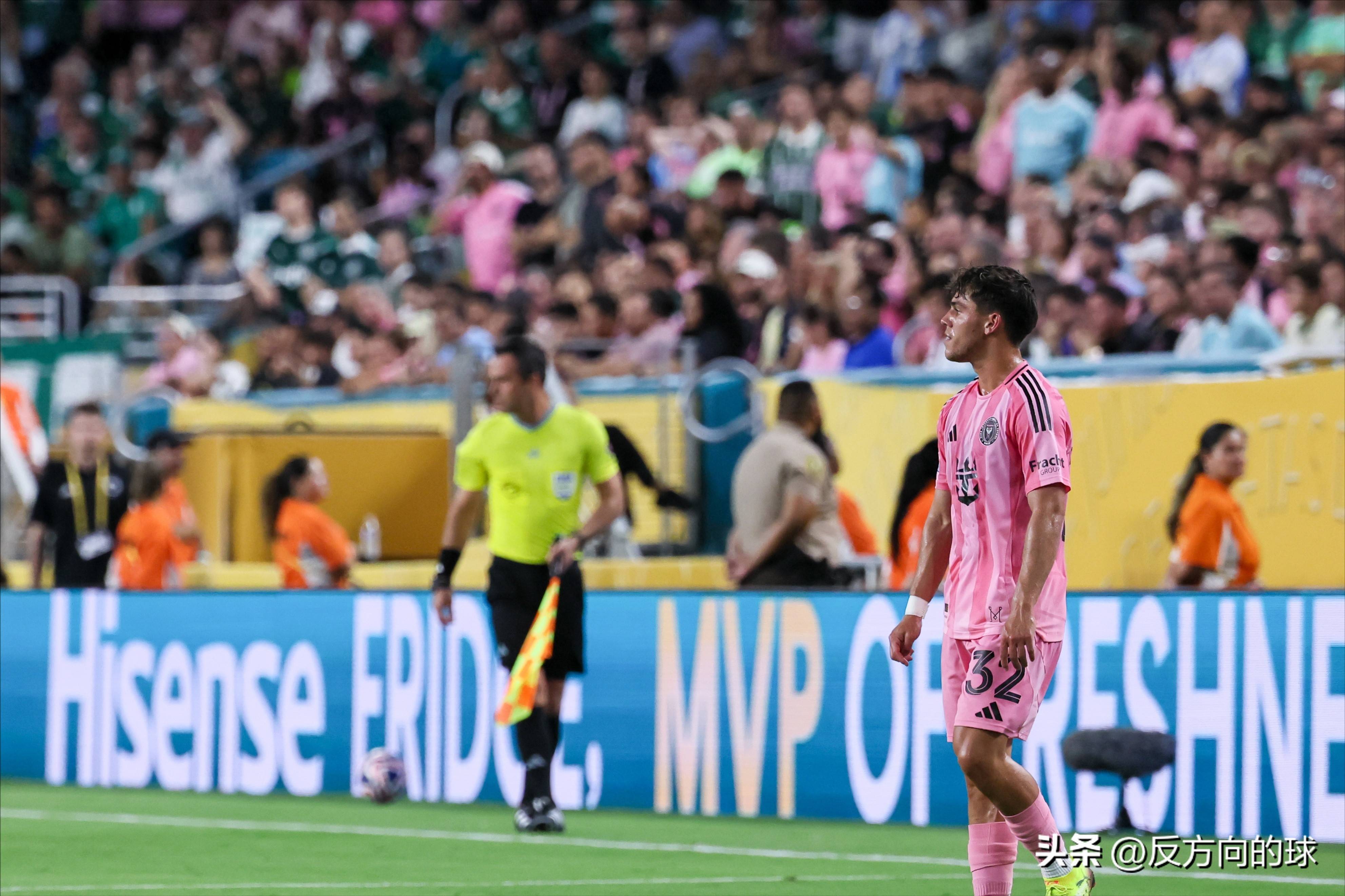 泰国球员在国际足球大赛中表现抢眼 泰国球员在国际足球大赛中表现抢眼