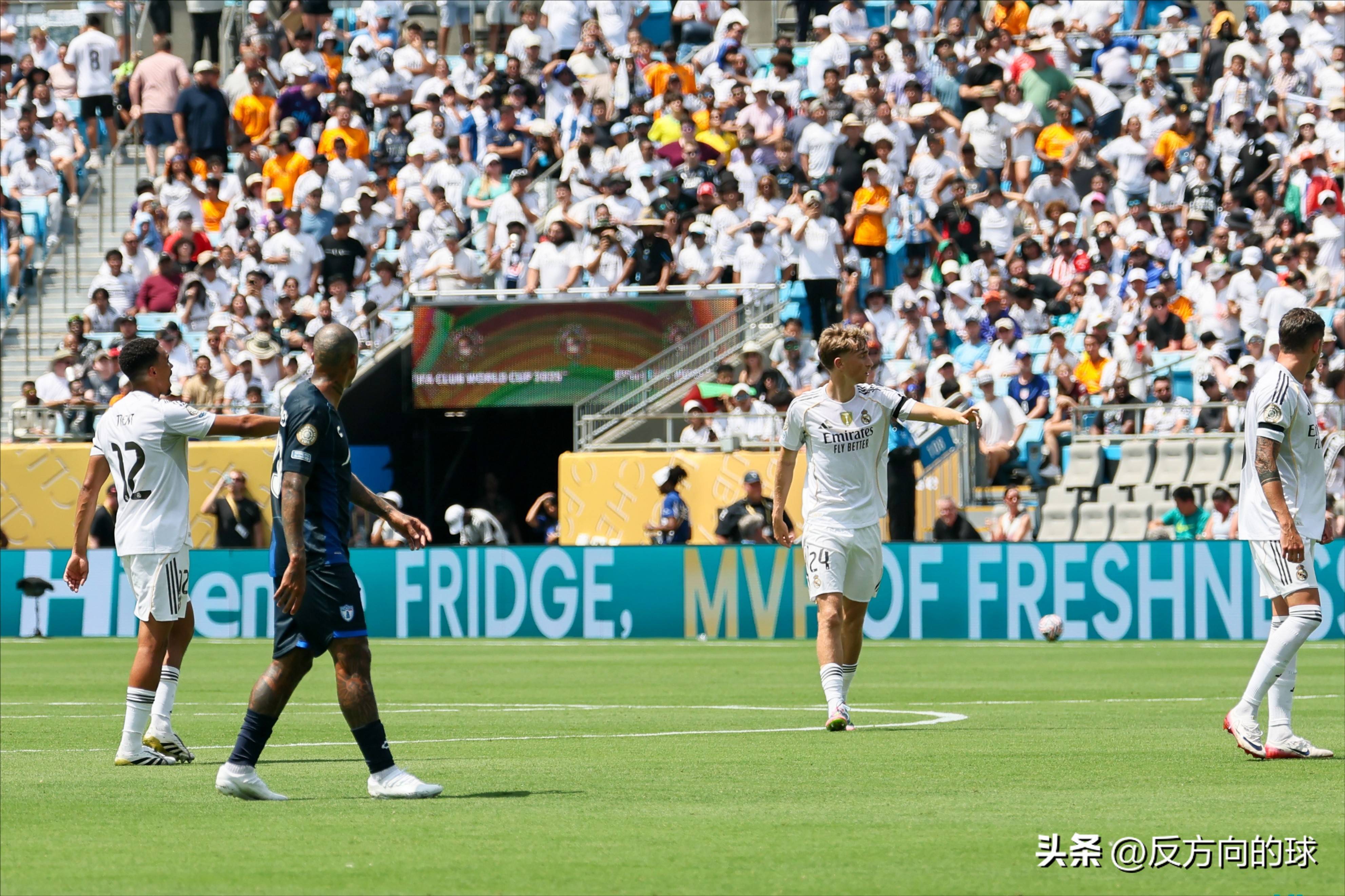 皇马击败巴黎，成功晋级四强