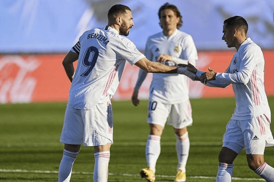 开云APP-包含广州恒大逆转战胜重庆力帆，积分榜再次升至榜首的词条