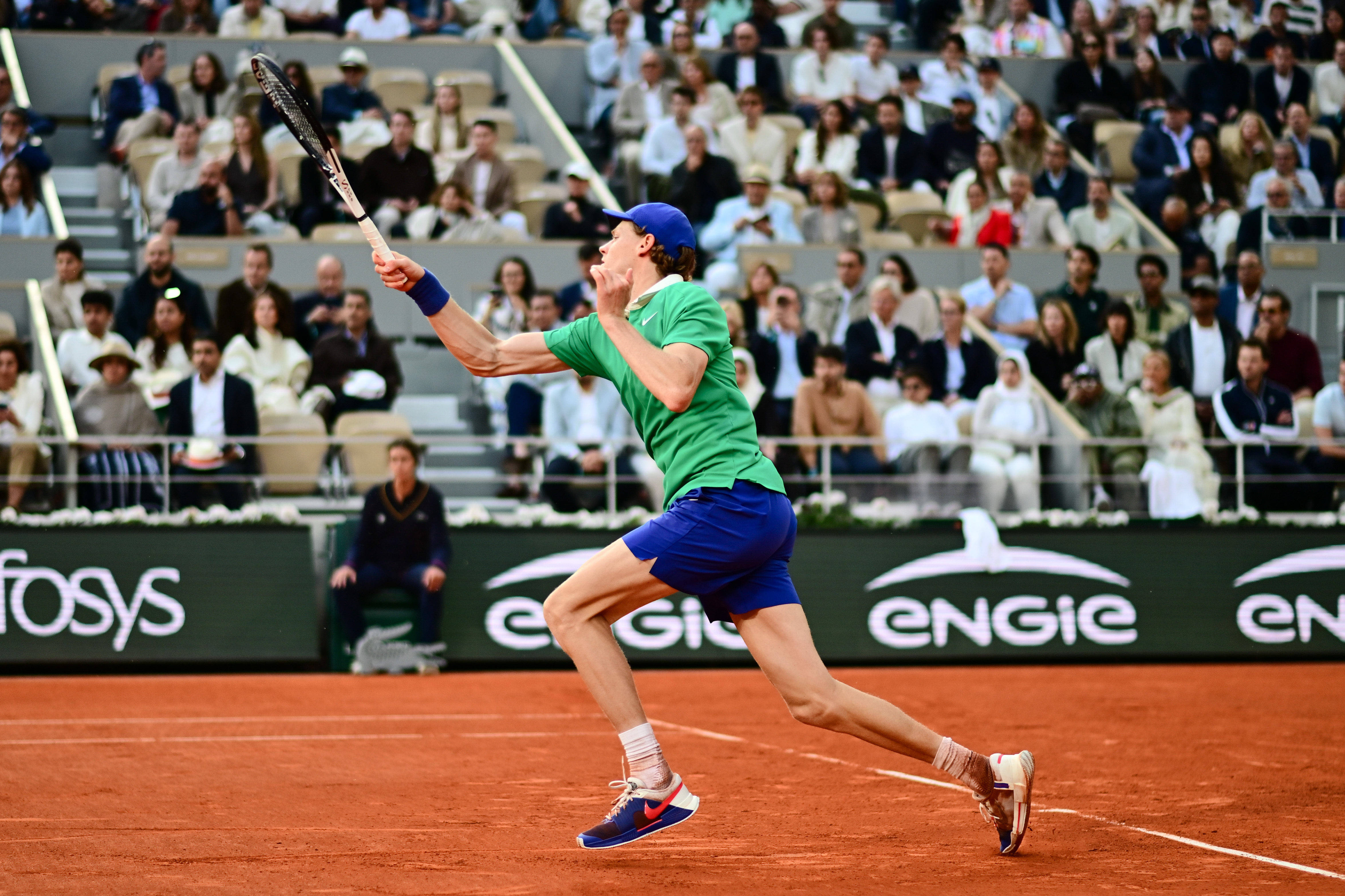 法国网球队绝杀日本网球队，阿尔卡拉斯高光表现的简单介绍