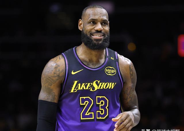 湖人力克奇才,詹姆斯再次领军成功 湖人力克奇才,詹姆斯再次领军成功