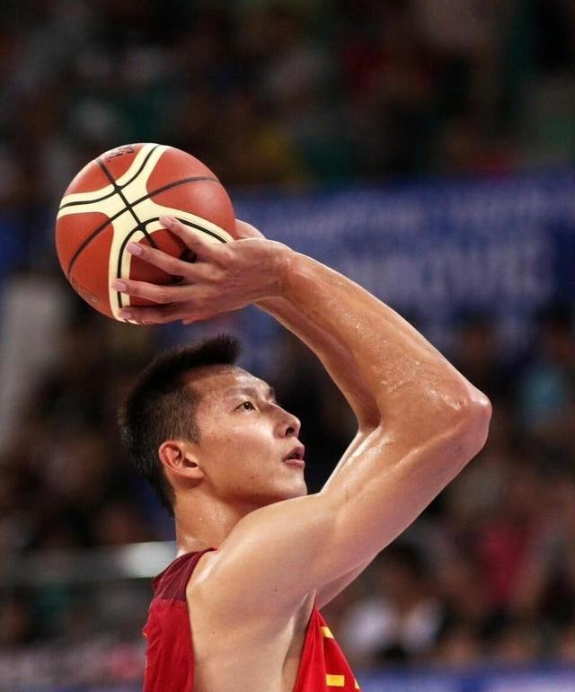 吉林队险胜广州队，易建联点燃赛场