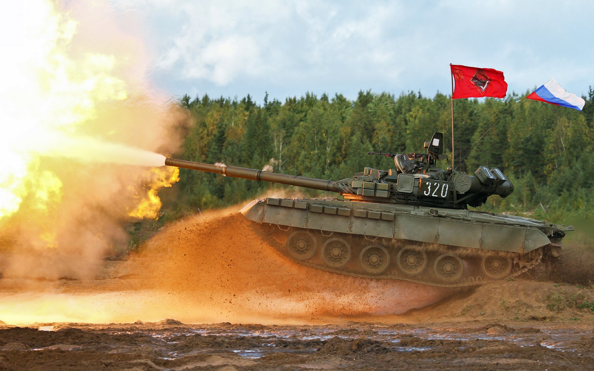 F1揭幕战与足球绿茵，战术与韧性的双重奏