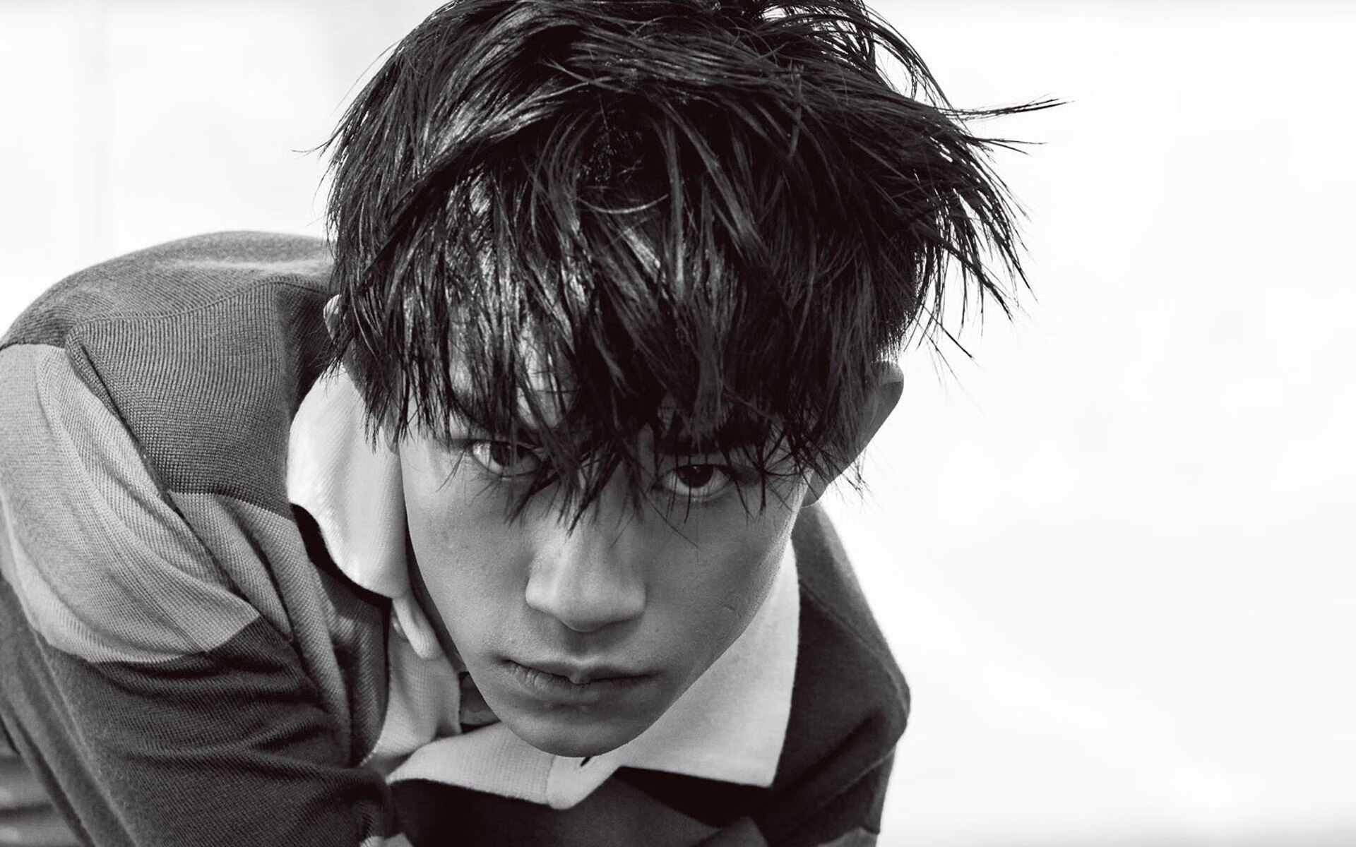 东方的失利与西方的火焰，伊朗力克中国背后，卡马文加如何点亮欧洲足坛